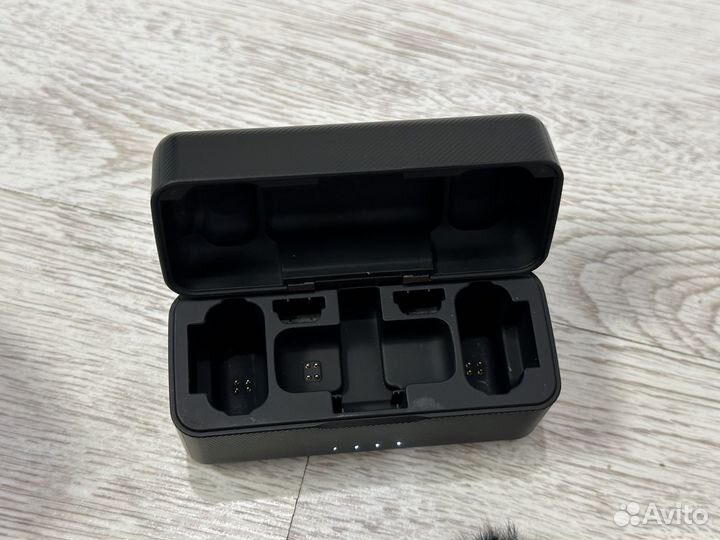 Беспроводной петличный микрофон DJI mic