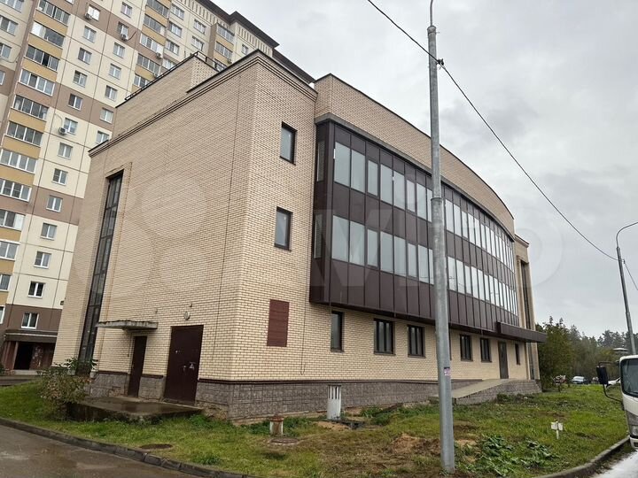 Многофункциональное здание