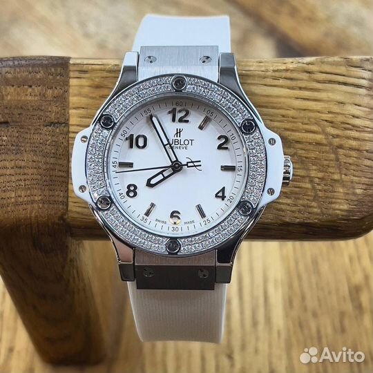 Часы hublot женские