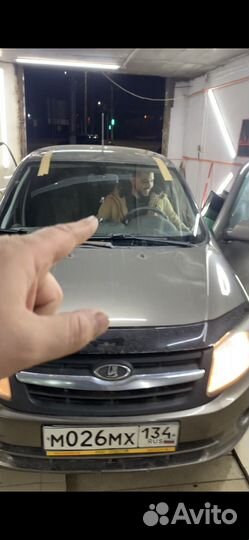 Лобовое стекло на LADA granta