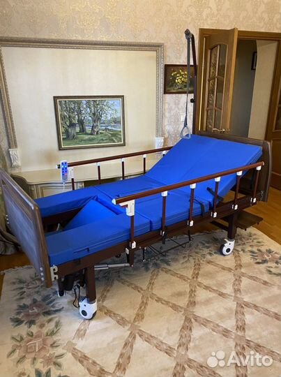 Медицинская кровать с электроприводом
