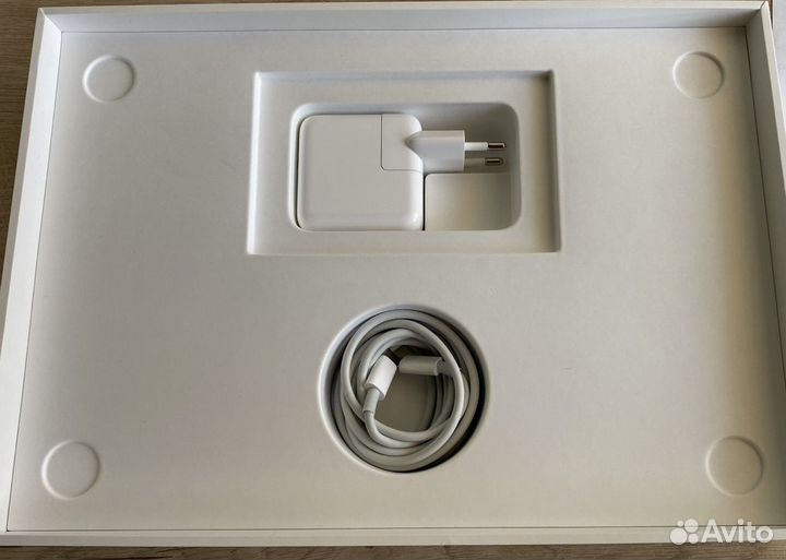 Apple MacBook air 13 2020 m1