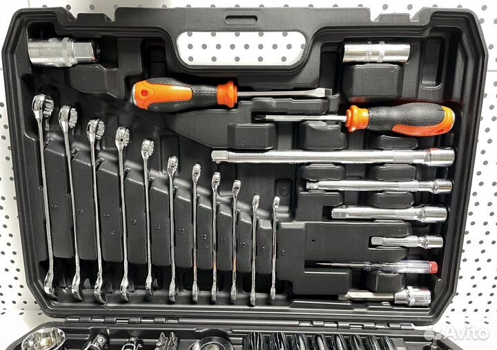 Набор инструментов 121 предмет