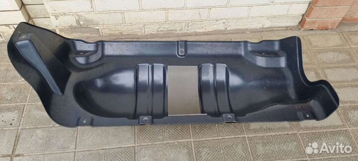 На ларгус заводской чехол,защита баллона метан 100