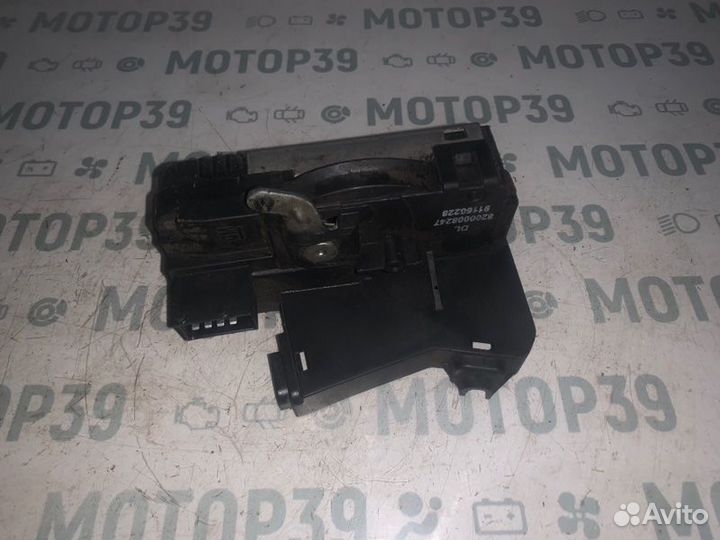 Замок двери передний левый Renault Trafic 2.5 TD