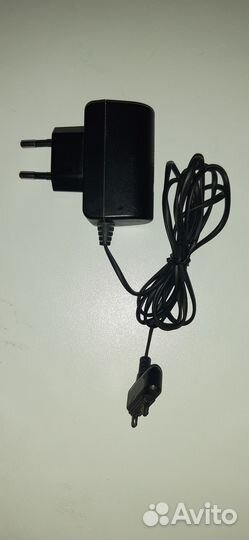 Зарядное устройство для телефонов Sony Ericson