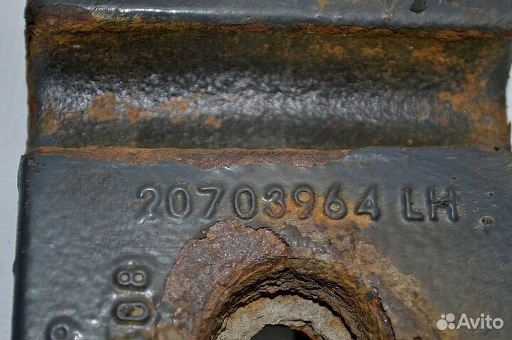 Кронштейн амортизатора переднего моста, нижний лев