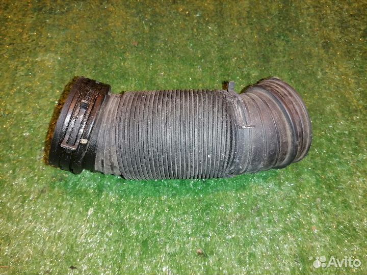 Патрубок воздушного фильтра 078129627Q Audi A6 C5