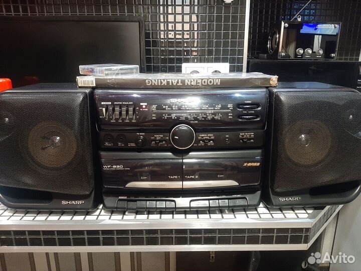 Кассетный магнитофон sharp