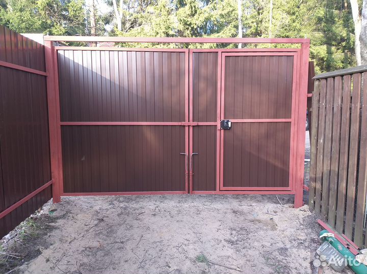 Распашные ворота под ключ