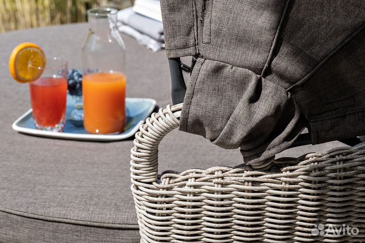 Кровать плетеная круглая из иск. ротанга