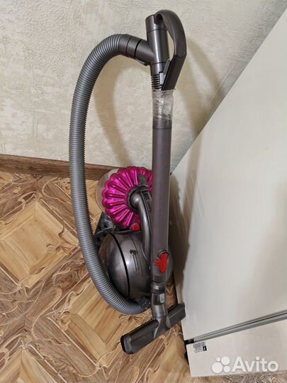 Пылесос dyson dc52