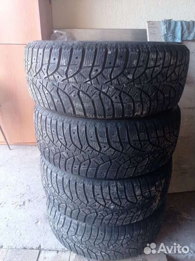Bridgestone Blizzak W800 225/55 R17