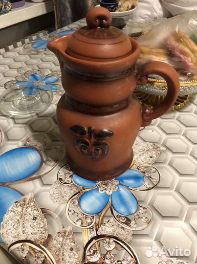 Глиняный кувшин