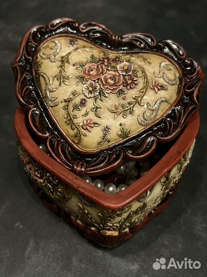 Шкатулка для украшений