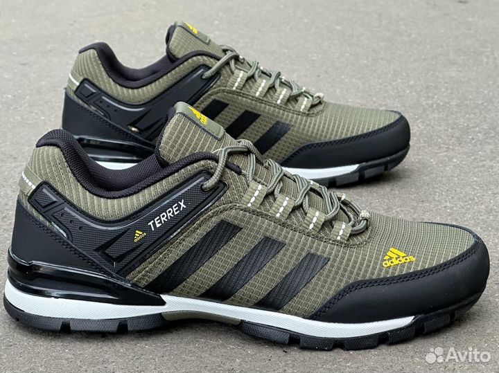 Кроссовки adidas terrex