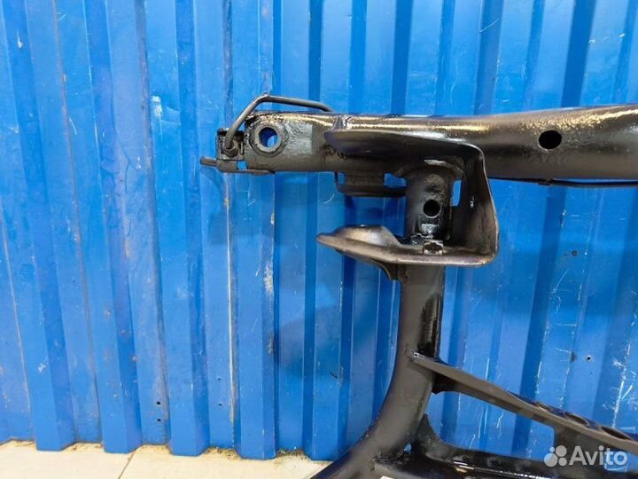 Подрамник задний Volkswagen Jetta V 1.9 BXE 2008