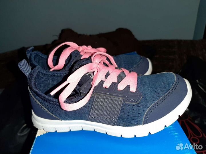 Кроссовки для девочки