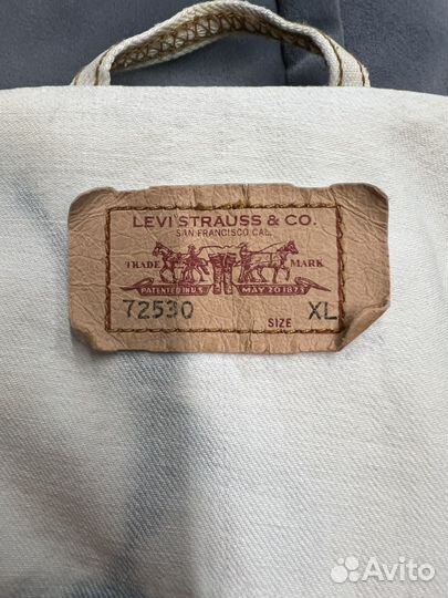 Джинсовая куртка levis