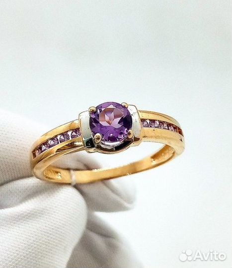 Золотое кольцо с аметистом 17,5р