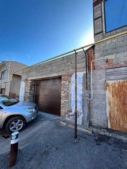 Дом 200 м² на участке 6 сот.