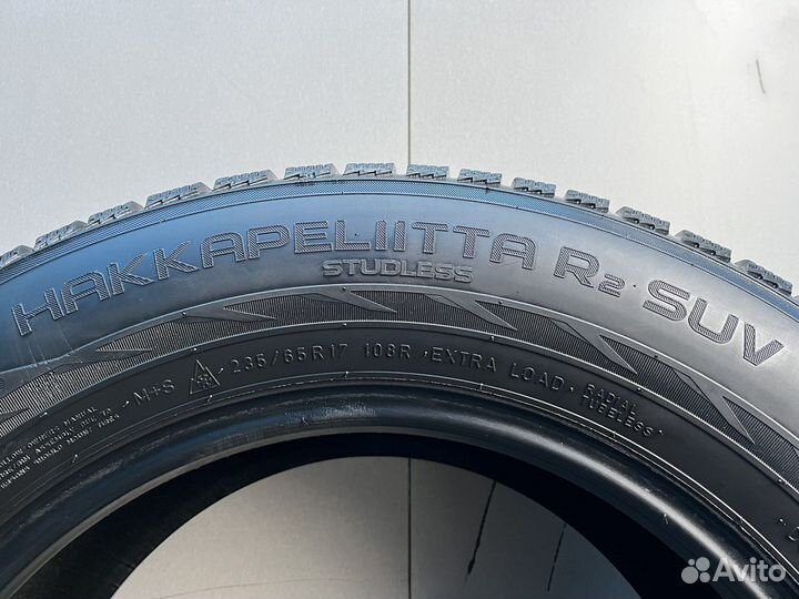 Nokian Tyres Hakkapeliitta R2 SUV 235/65 R17