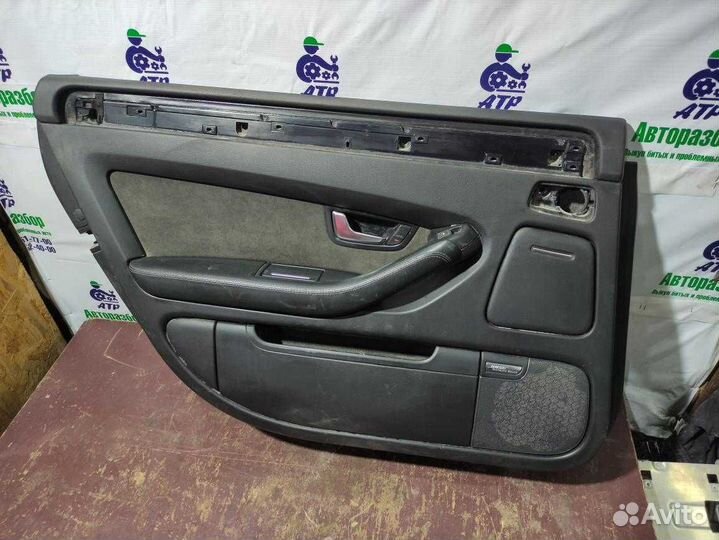 Обшивка двери задней левой Audi A8 D3