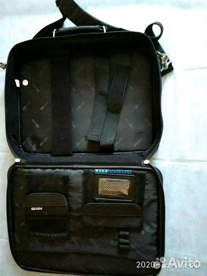 Кейс для ноутбука