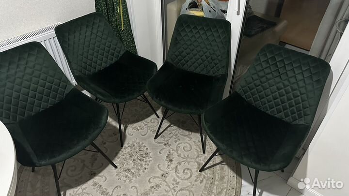 Стул мягкий 4 шт вельвет изумрудный цвет