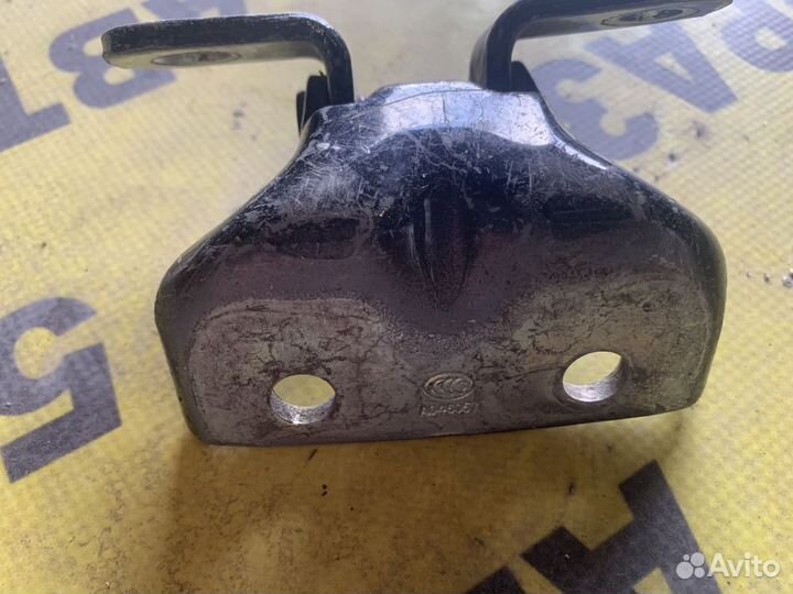 Петля двери задней левой верхняя Kia Ceed