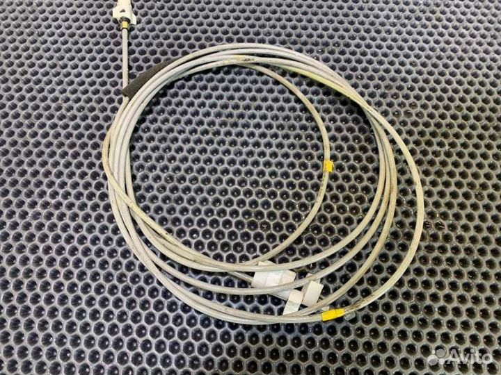 Тросик лючка топливного бака Lexus LX470