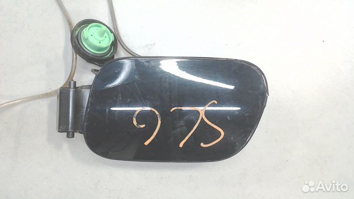 Лючок бензобака Volkswagen Touareg, 2010