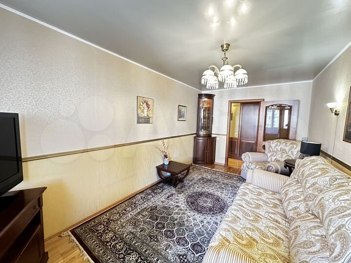 3-к. квартира, 85 м², 7/10 эт.