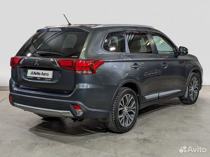 Mitsubishi Outlander 2.0 CVT, 2015, 145 964 км