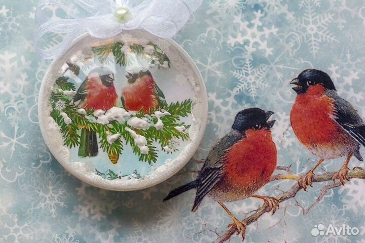 Новогодние игрушки на ёлку 