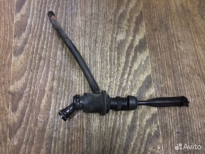 Цилиндр тормозной главный Renault