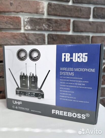 Беспроводной микрофон петлички