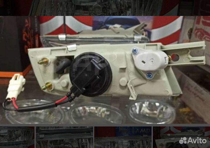 Пара туманок 44-27 Toyota Ipsum/Picnic 96-01