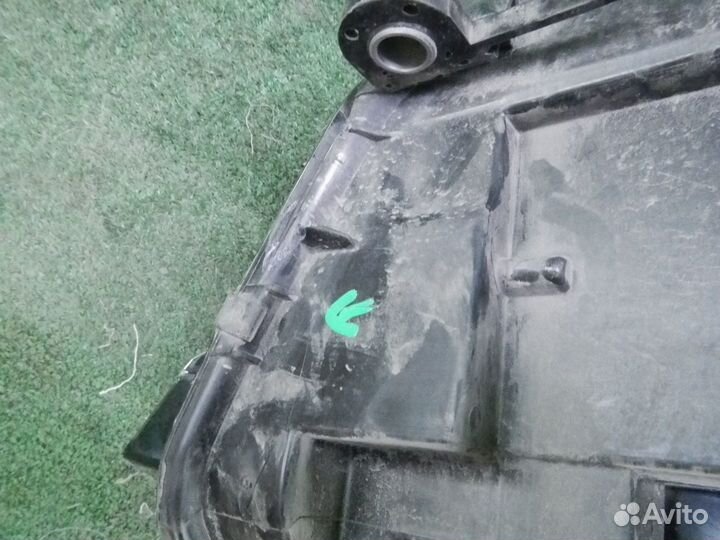 Фара правая Volkswagen Tiguan