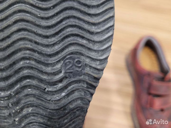 Школьные туфли