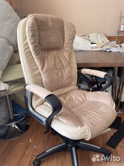 Перетяжка офисных и компьютерных кресел
