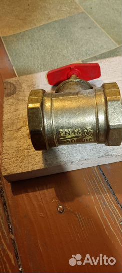 Краны шаровые и вентильные 15 20 40 50