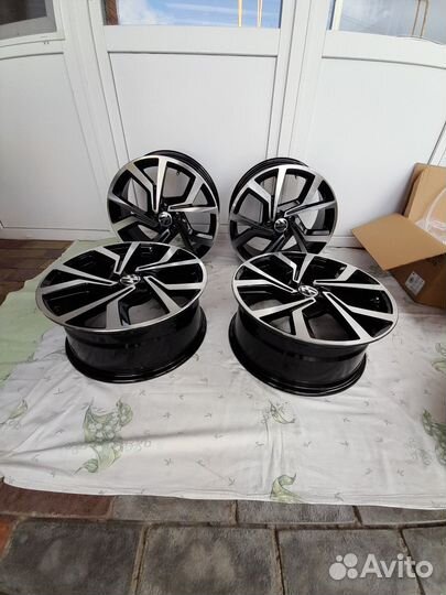 Диски на Volkswagen Polo, Skoda Rapid r17