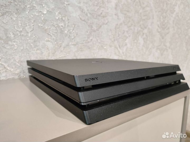 Sony PS4 pro + игры