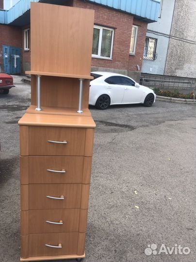 Комод высокий узкий