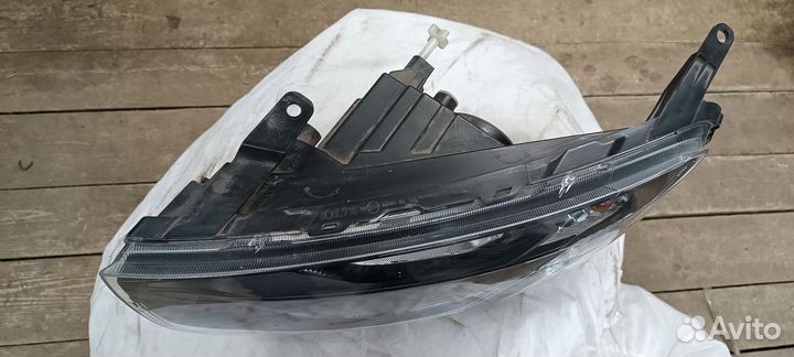 Фара левая лада Гранта б/у оригинал