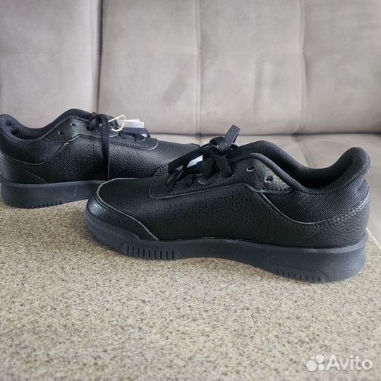 Кроссовки женские adidas 36 размер