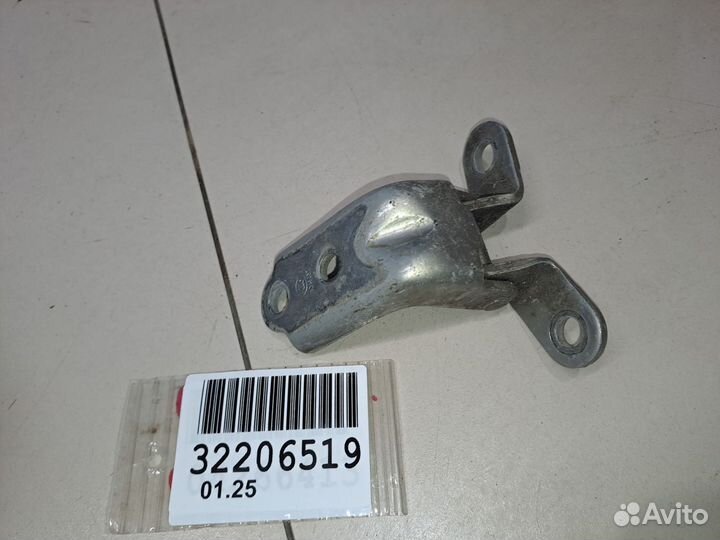 Петля двери KIA Sportage 2010-2015