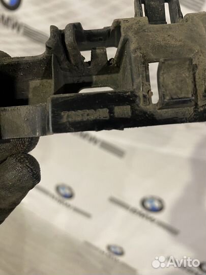 Крепление порога правое BMW G30