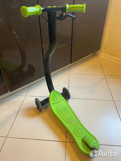 Самокат трехколесный kreiss с ручным тормозом
